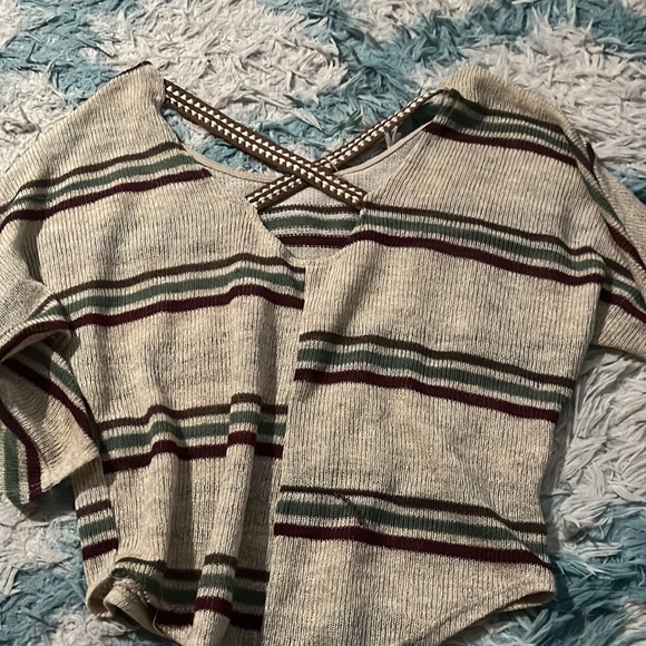 Knit crossed back top - Picture 2 of 3